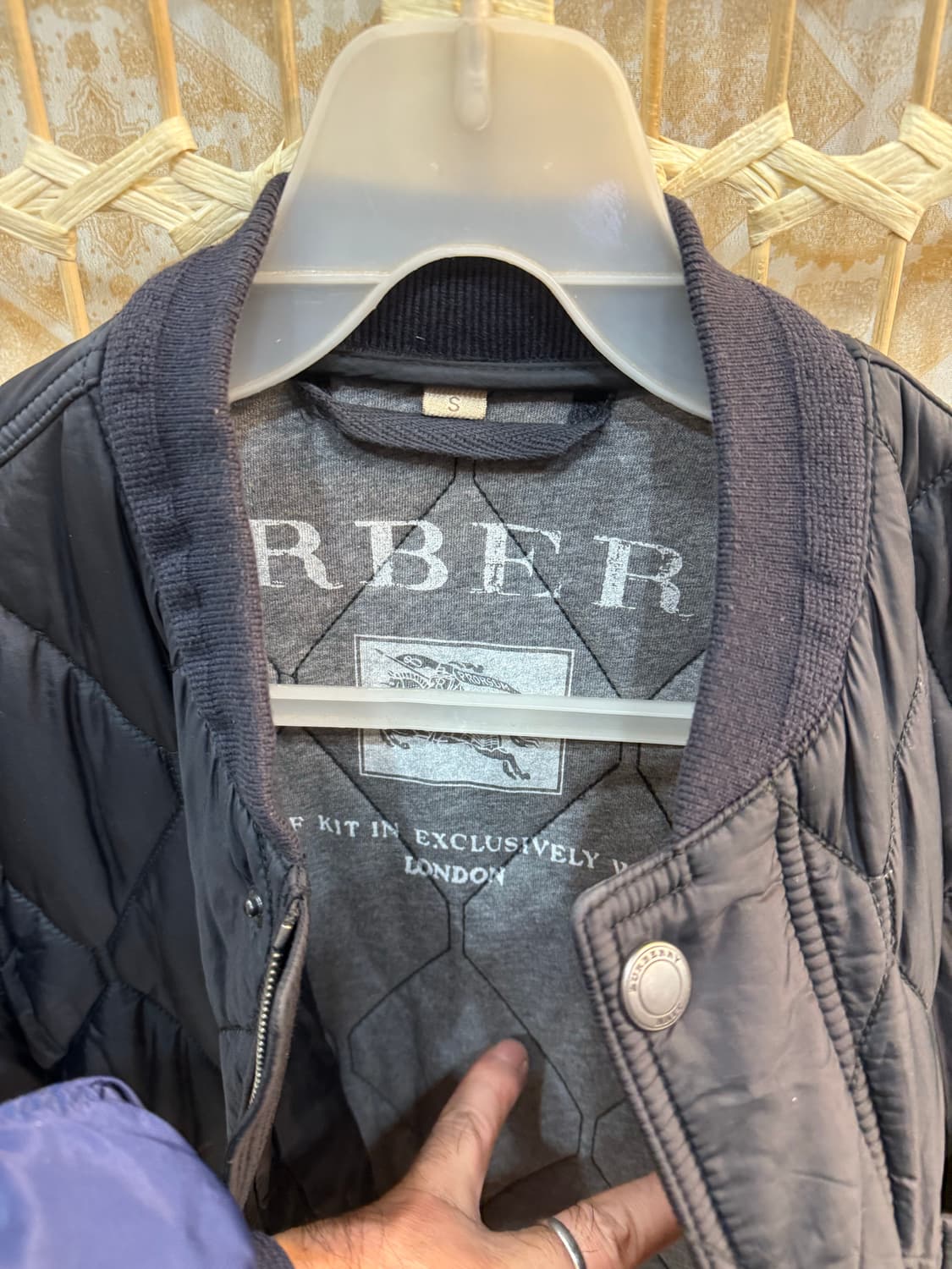 95 정품 버버리 누빔 블루종 팝니다 상품이미지2