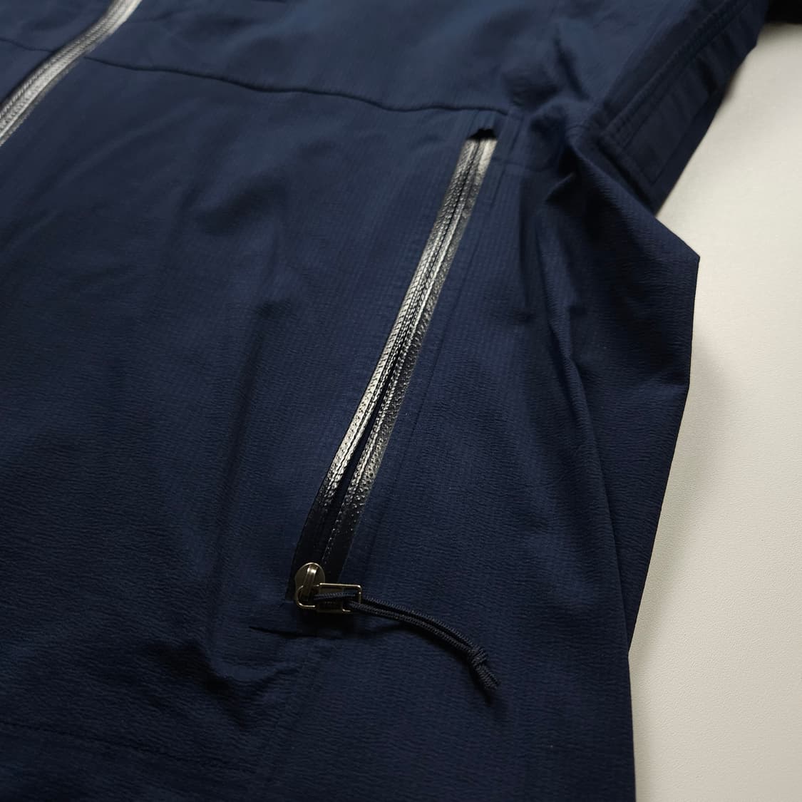 파타고니아 레인보우 쉐도우 경량 바람막이 (S) 상품이미지5