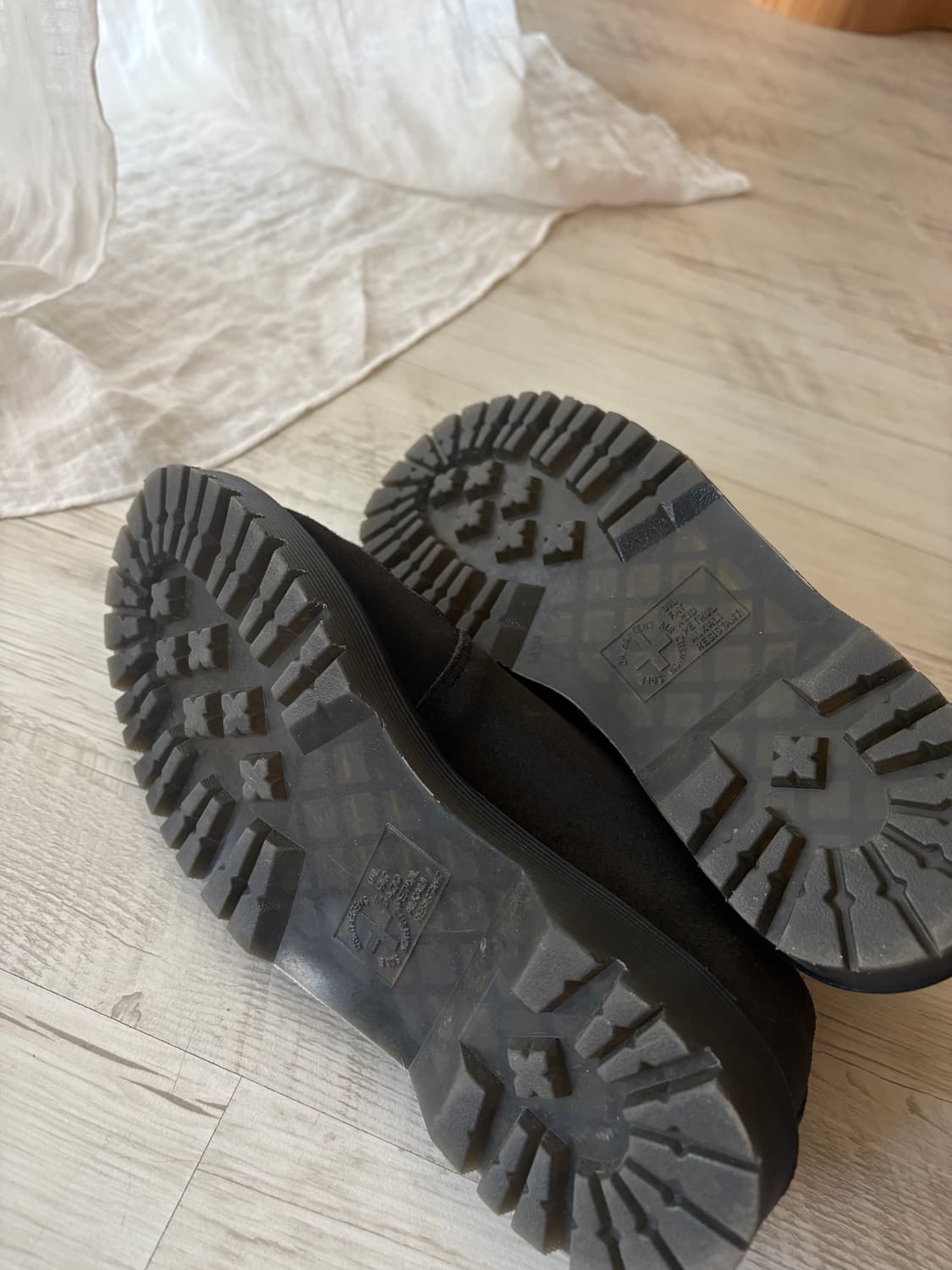 닥터마틴 램지 스웨이드 uk8 (270) 팝니다 상품이미지5