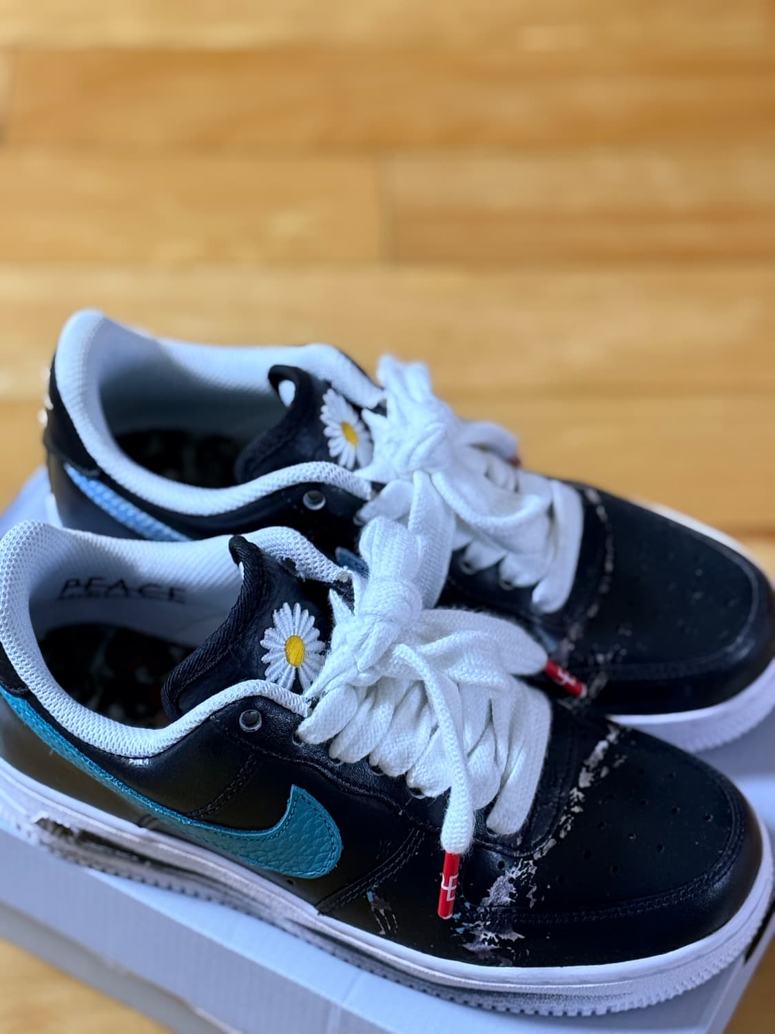 나이키 피마원 3.0 235 판매합니다. 상품이미지1