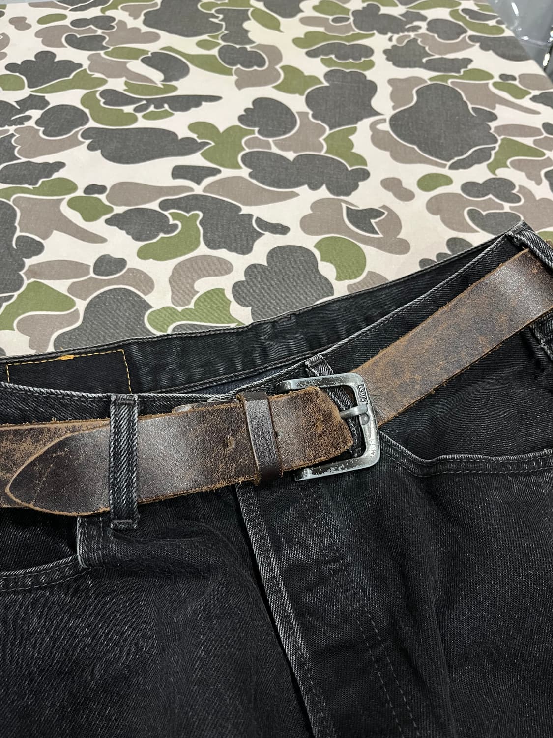 리바이스 에이징 레더 벨트  상품이미지1