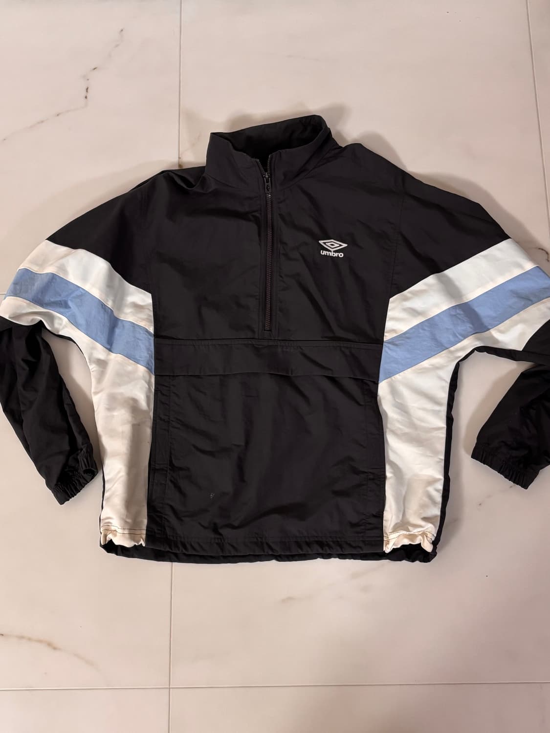 umbro 바람막이 상품이미지1
