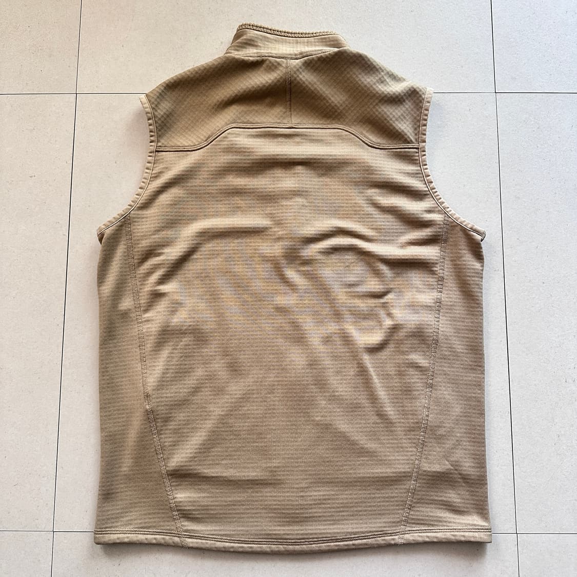 파타고니아 R1 플리스 베스트 베이지 M 상품이미지6