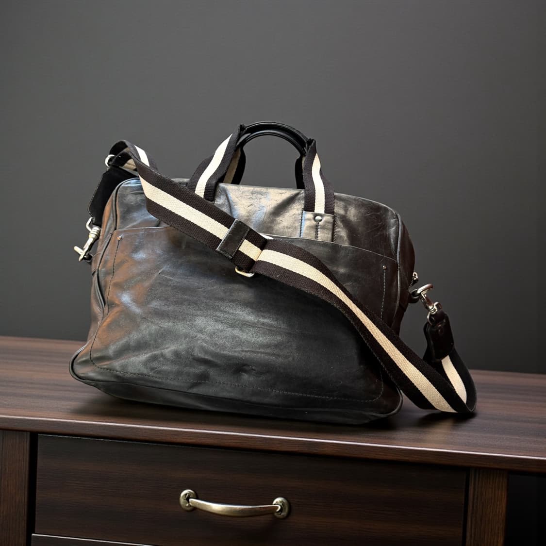 . 발리 리얼레더 크로스 보스턴백 상품이미지4