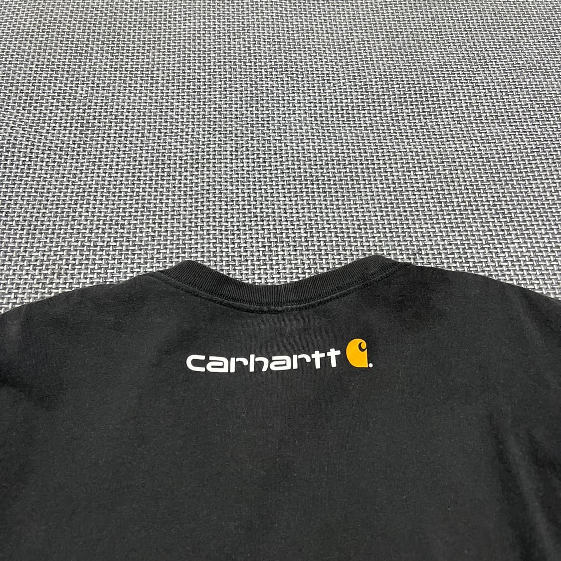 착샷O 칼하트 블랙 롱슬리브 상품이미지4