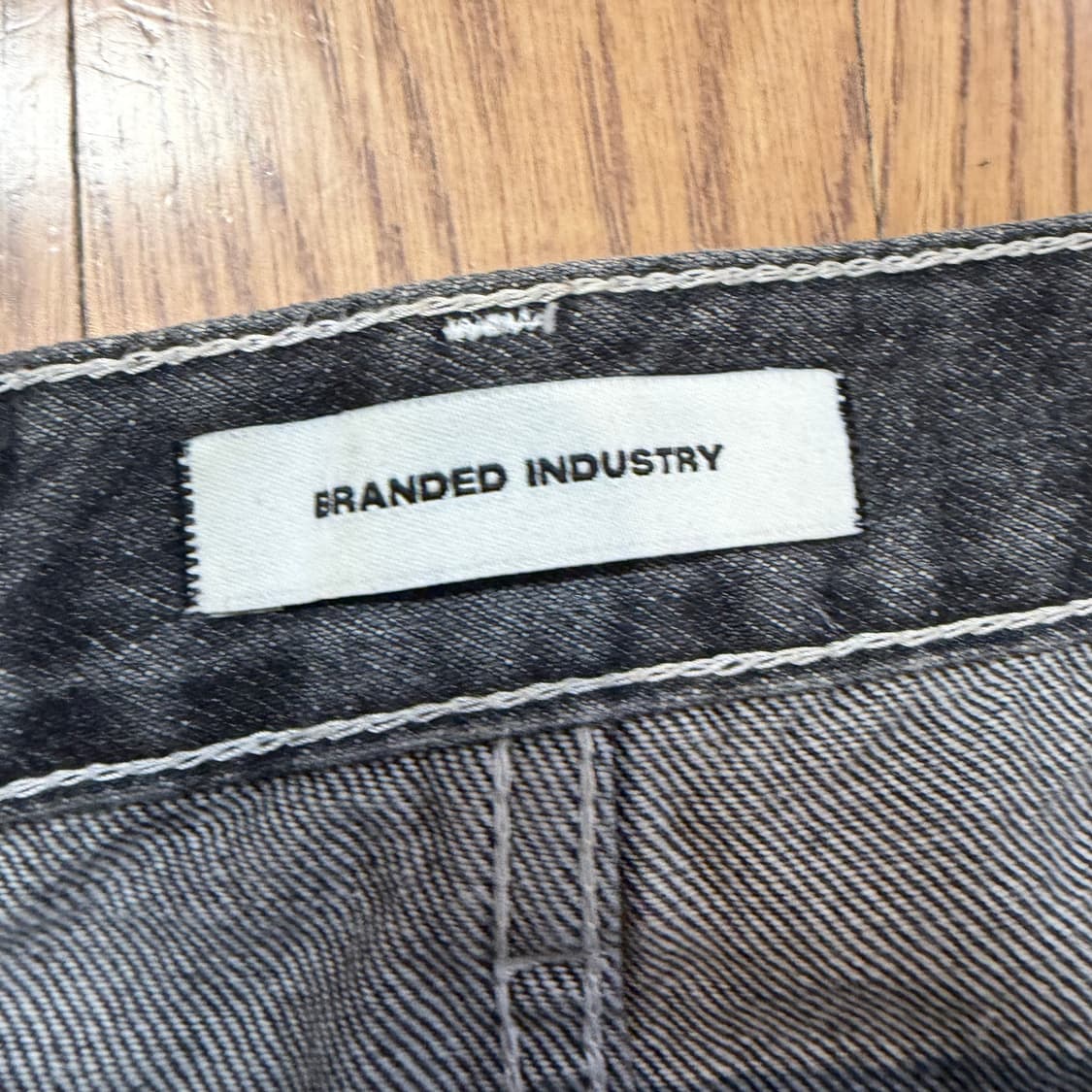 BRANDED INDUSTRY 흑청 데님 세미와이드 팬츠 상품이미지3