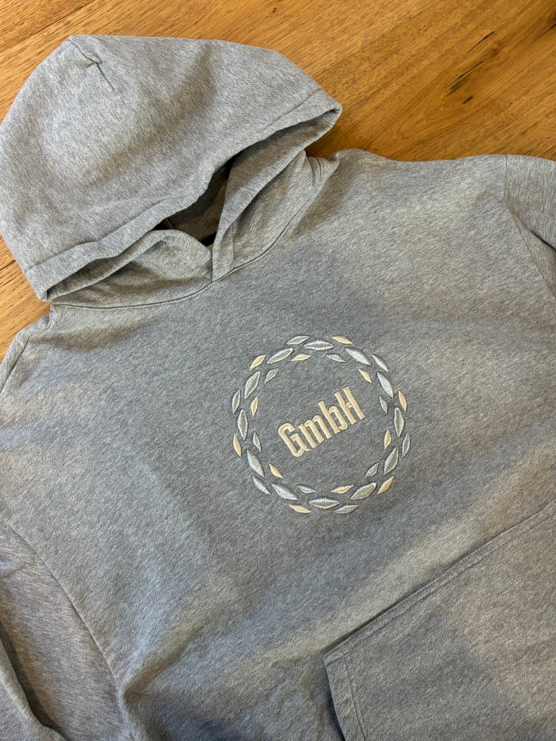 GMBH 후드티 상품이미지2