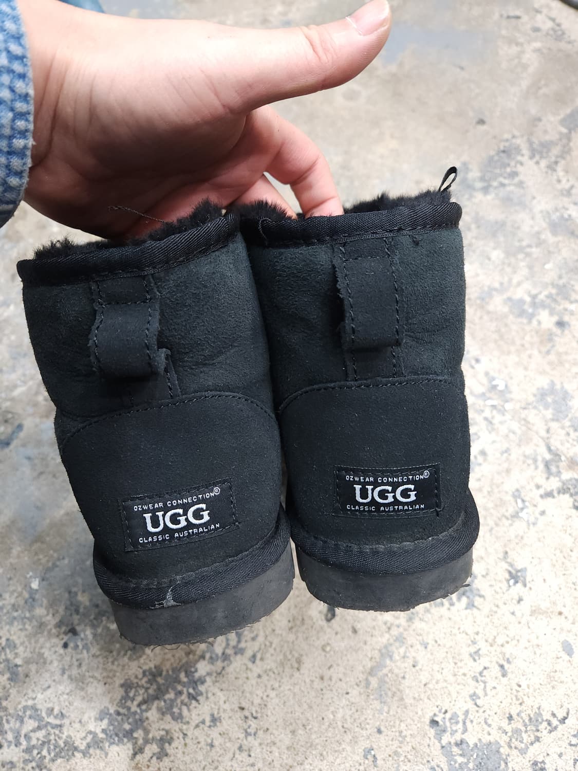 어그 블랙 클래식 부츠 230mm

 상품이미지4