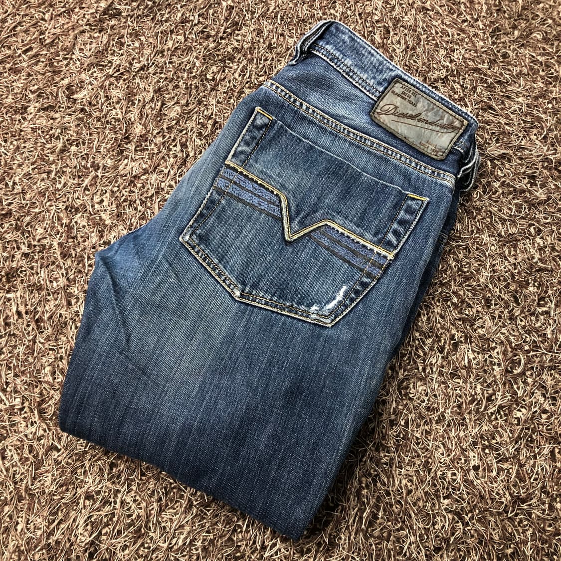 디젤 ZATINY 워싱 디스 부츠컷 데님 팬츠 상품이미지1