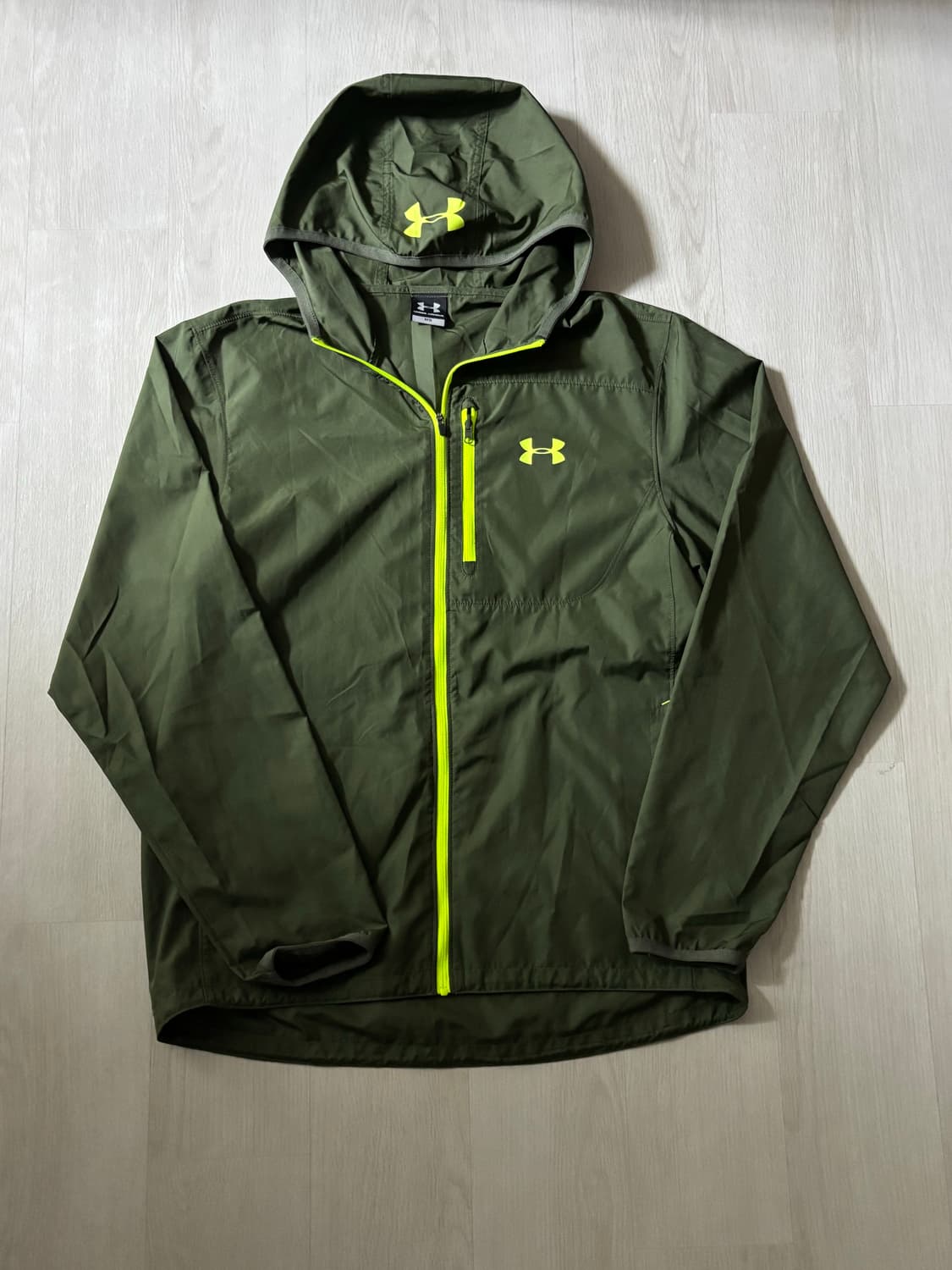 언더아머 바람막이 M 사이즈 (거의새거! 상품이미지4