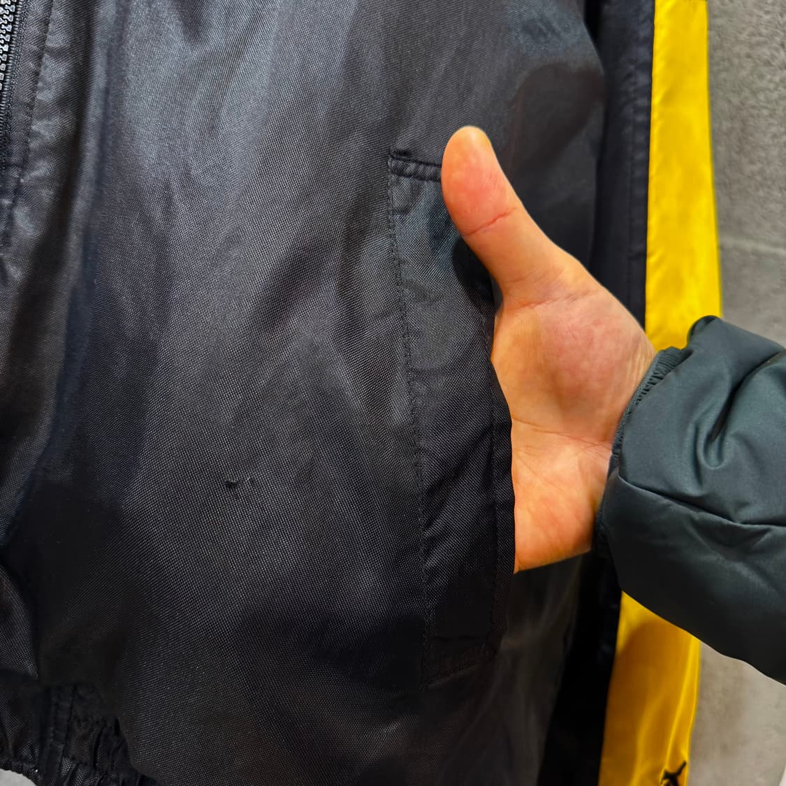 90s 푸마 아이오와 대학 호크아이즈 리버시블 자켓 (XL)   상품이미지8