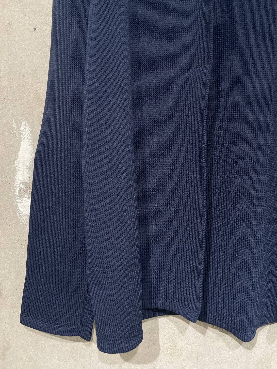 j.w.앤더슨 네이비 논 버튼 니트 가디건 상품이미지4