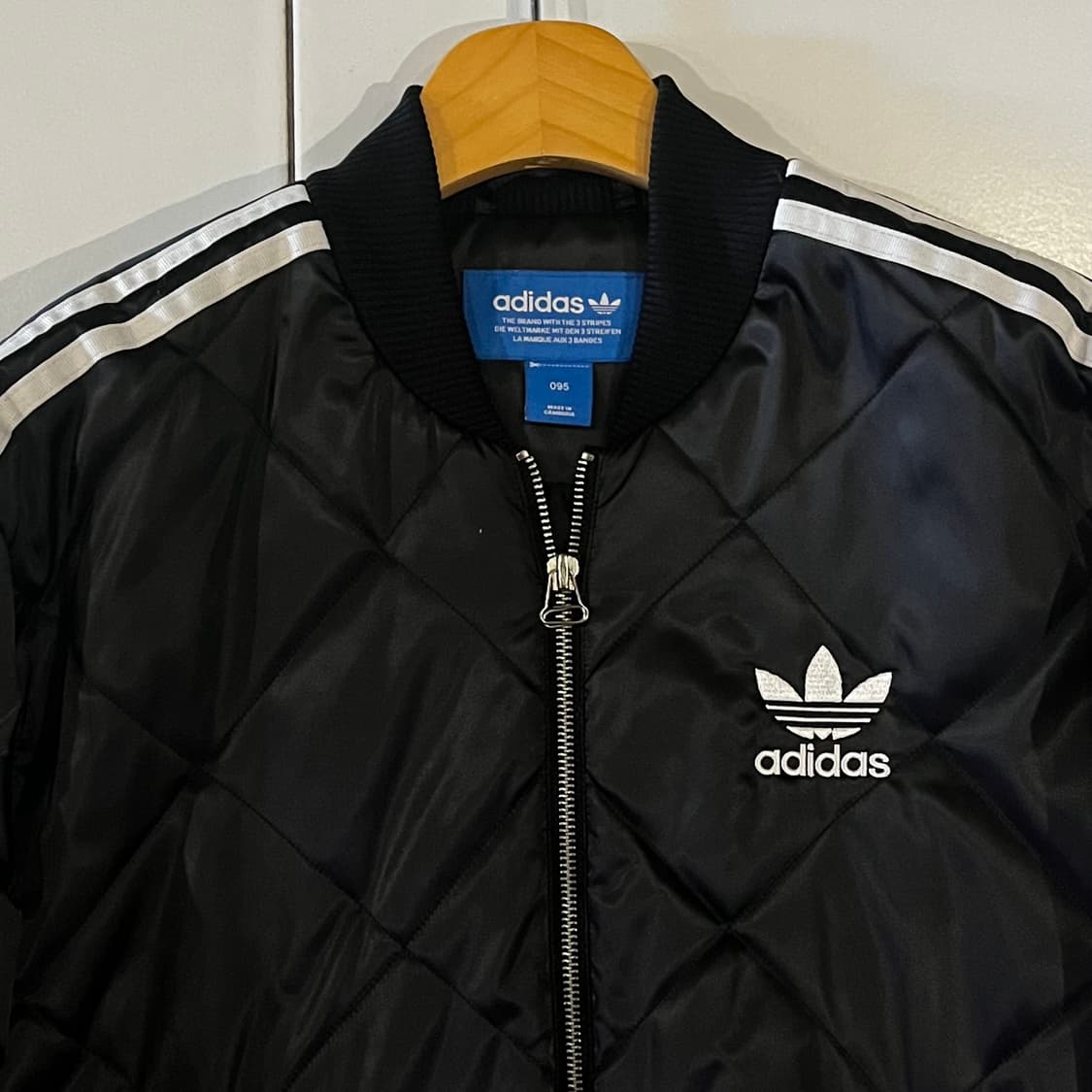 아디다스 슈퍼스타 퀼티드 자켓 블랙 상품이미지3