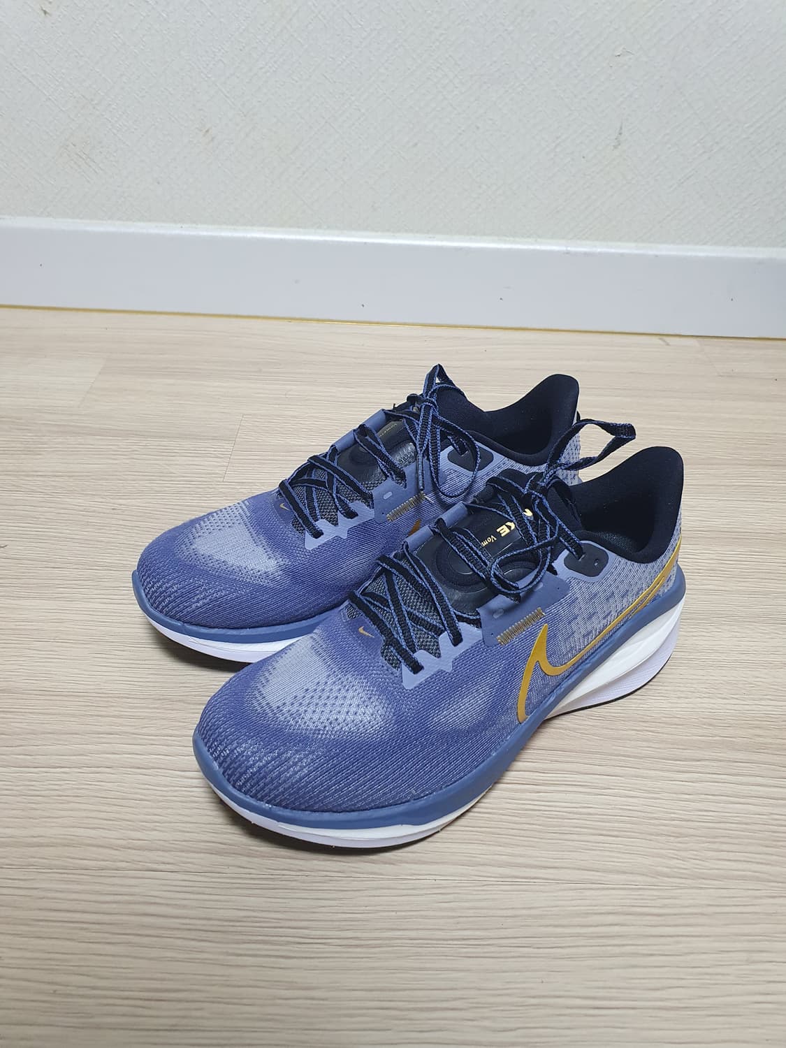 나이키 줌 보메로 17 러닝화 250 상품이미지4