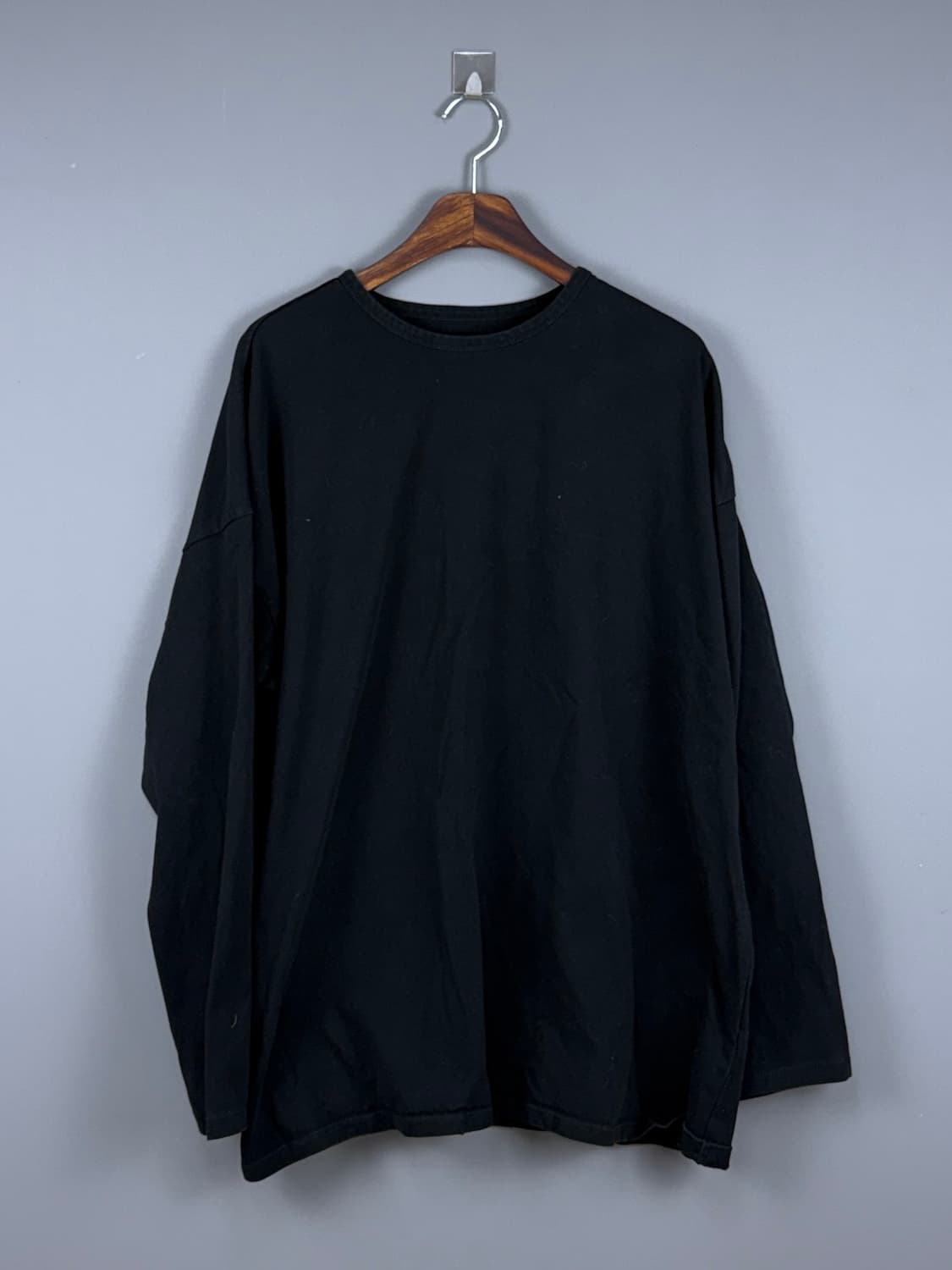 메종미네드 라운드 긴팔 티셔츠 블랙 E30 상품이미지2