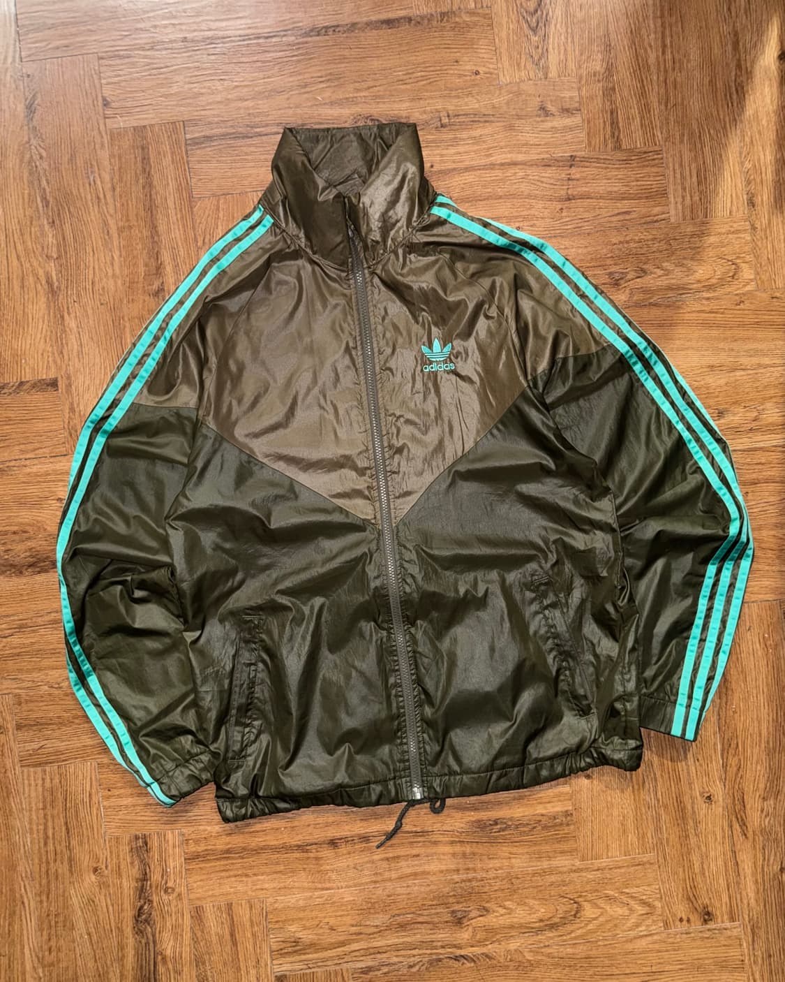 아디다스 바람막이  상품이미지2