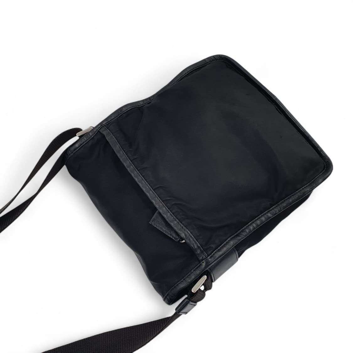 프라다 삼각로고 리나일론 블랙 미니 메신저백 숄더백 상품이미지5