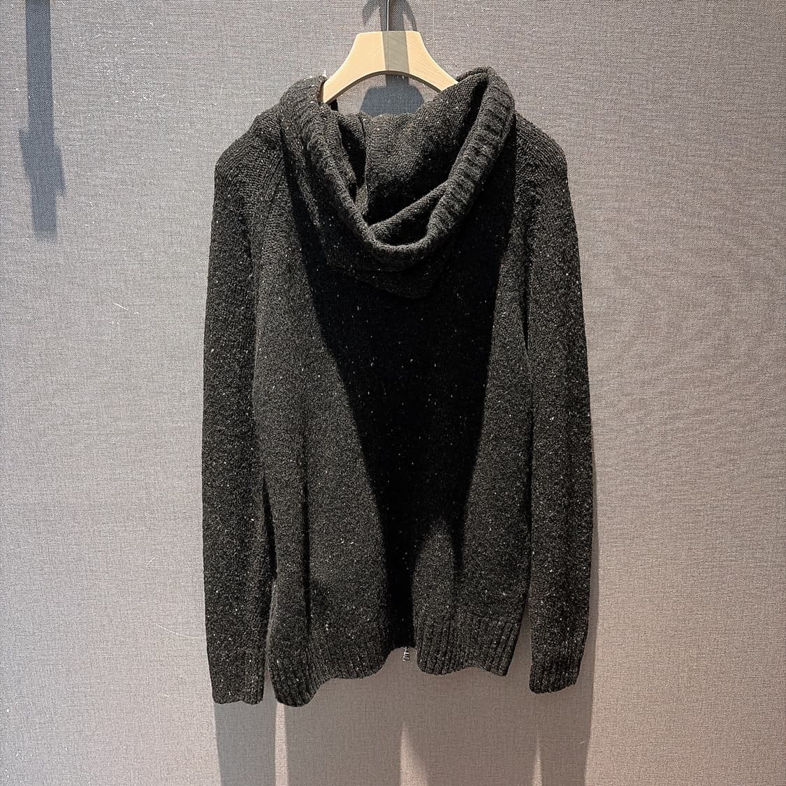 (정품/새상품) 폴앤샤크 남성 다크그레이 집업 후드 니트 상품이미지4