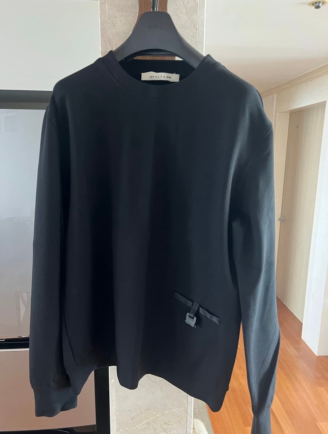 알릭스 맨투맨 XL 상품이미지1