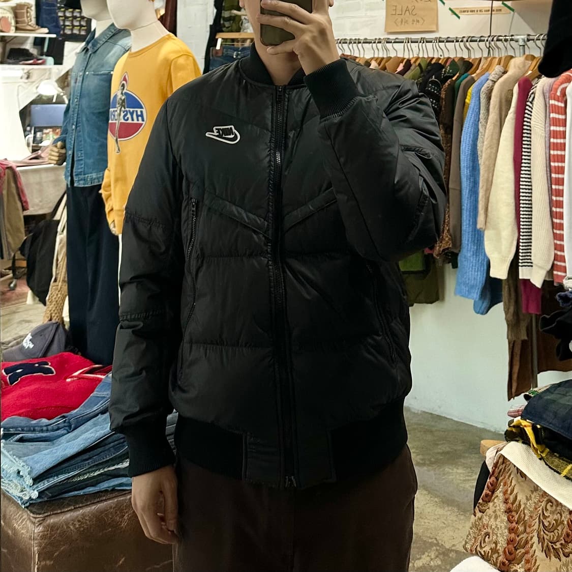 (착용컷) 나이키 덕다운 패딩 자켓 (남성용 100) 상품이미지3