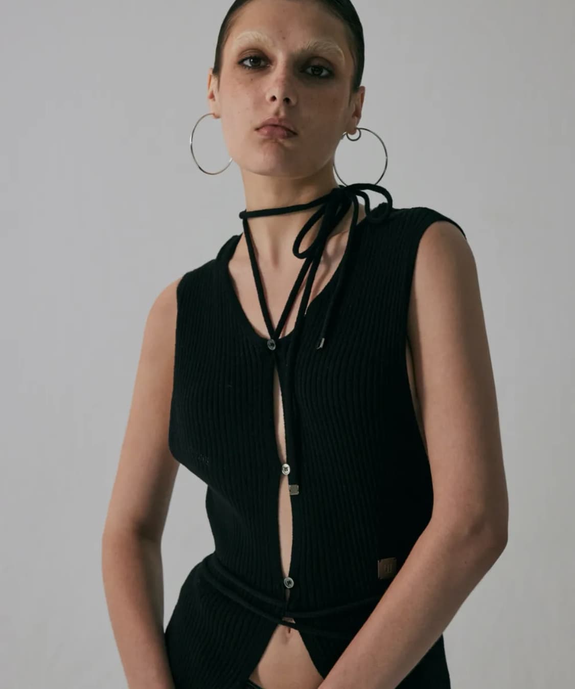 트리밍버드 니트 2-way Strap Sleeveless Knit 상품이미지1