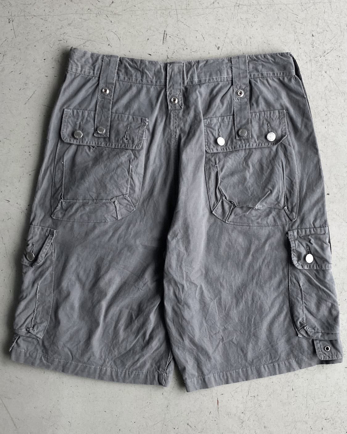 스페이스 그레이 포켓 카고 쇼츠 상품이미지5