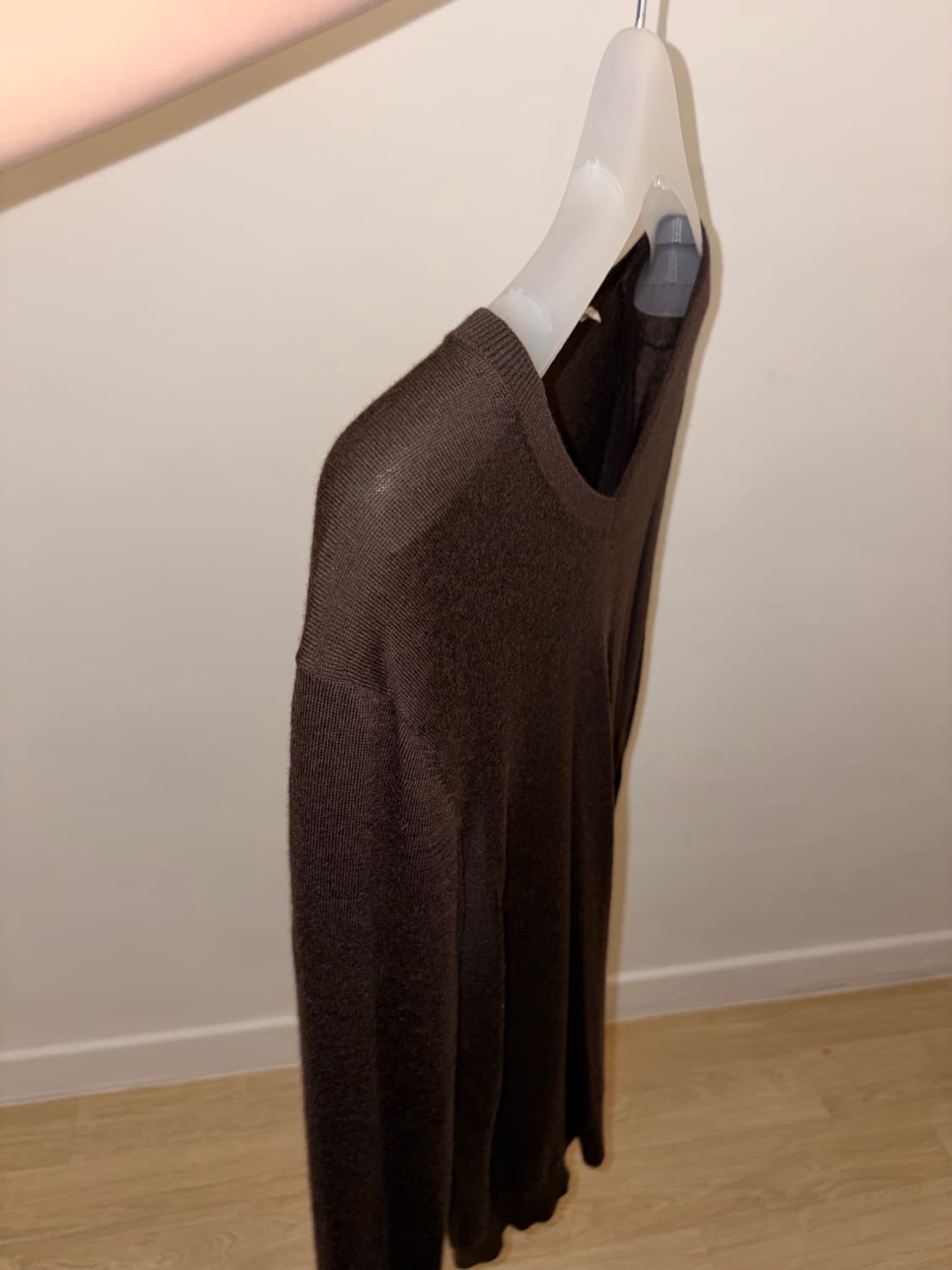 유니클로 브이넥니트 울100 M (cos,arket,lfm) 상품이미지2