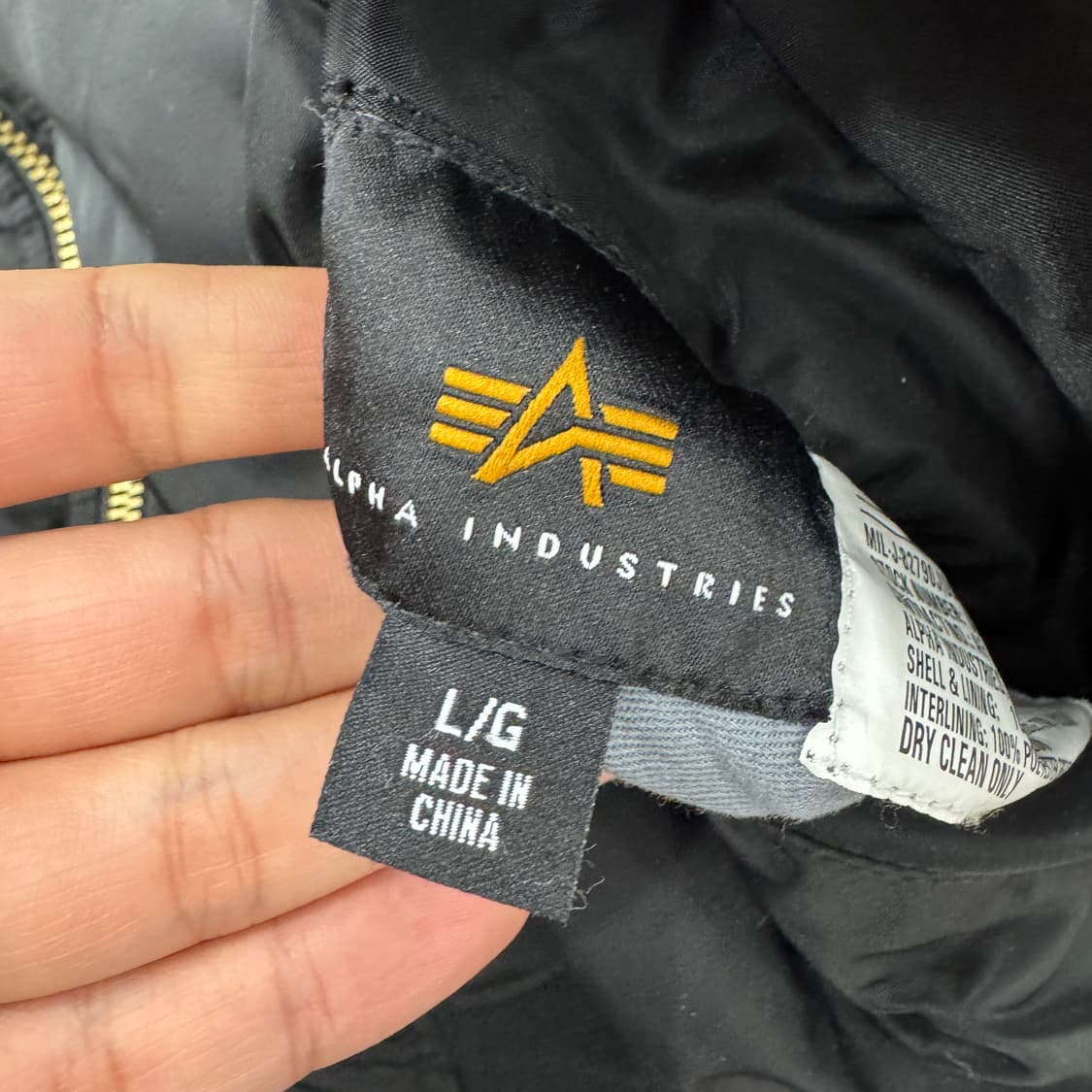 L 알파인더스트리 블랙 MA-1 레귤러핏 항공점퍼 자켓  상품이미지6