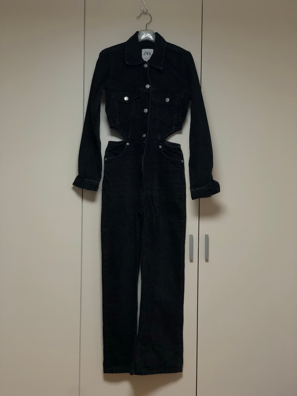 자라 블랙 컷아웃 데님 점프수트 상품이미지2