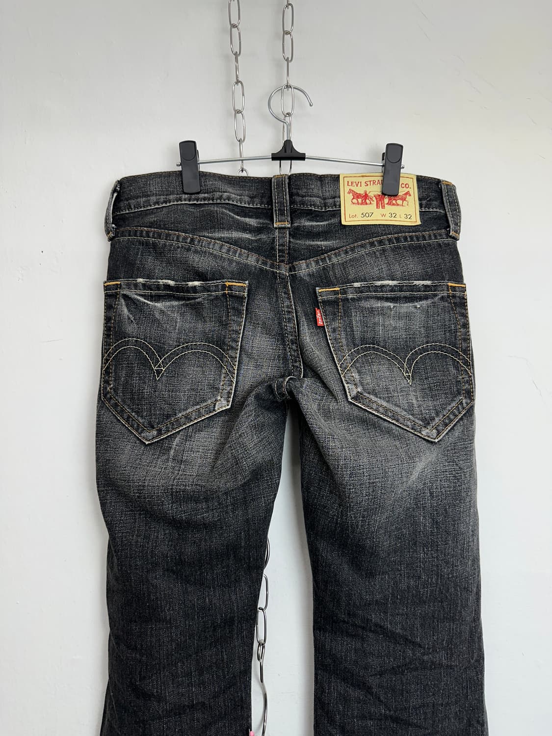 Levi’s 507 Distressed Black Bootcut Jean 상품이미지7
