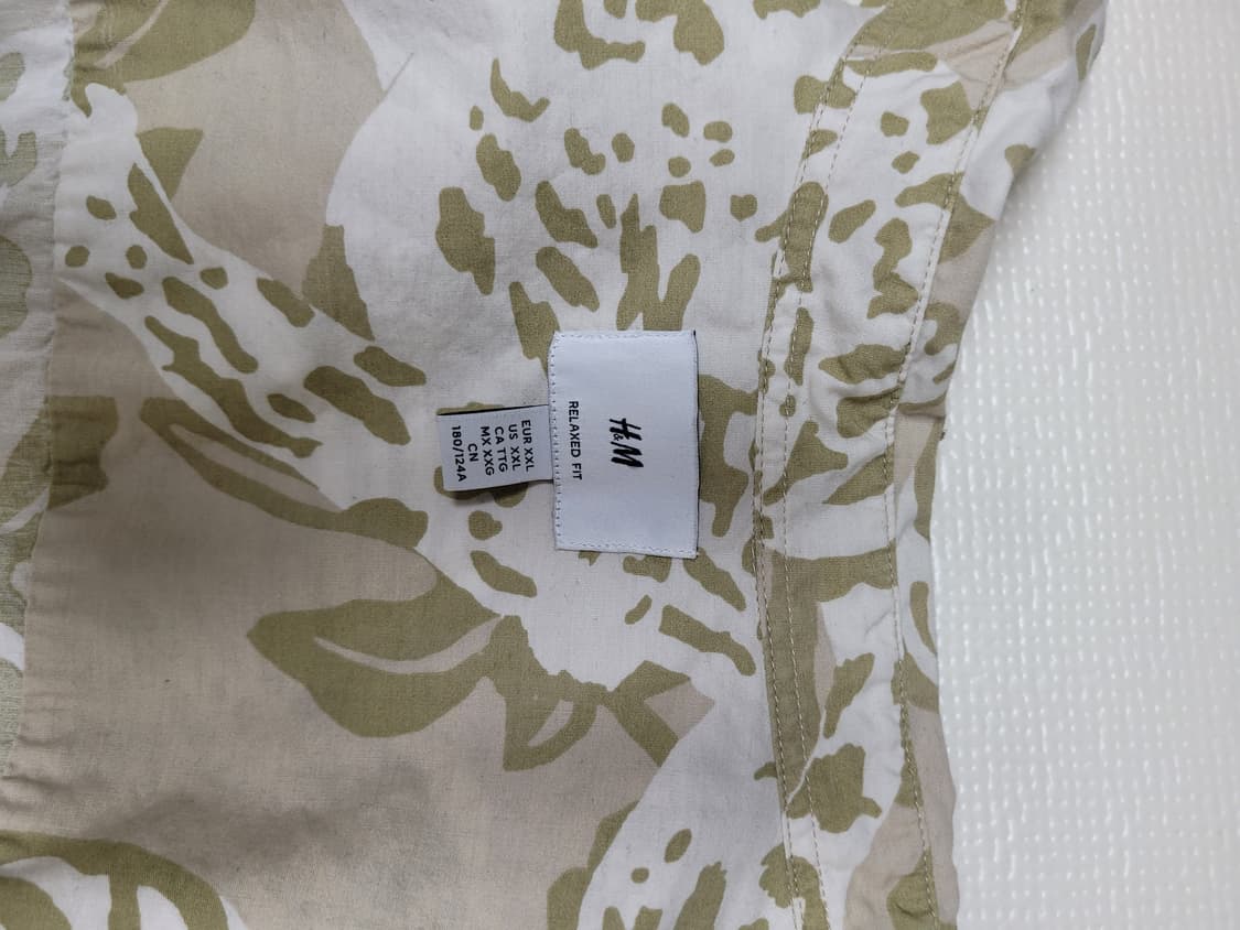 에이치엔엠 H&M 남자 레오파드패턴 반팔 셔츠 130 골드 상품이미지9