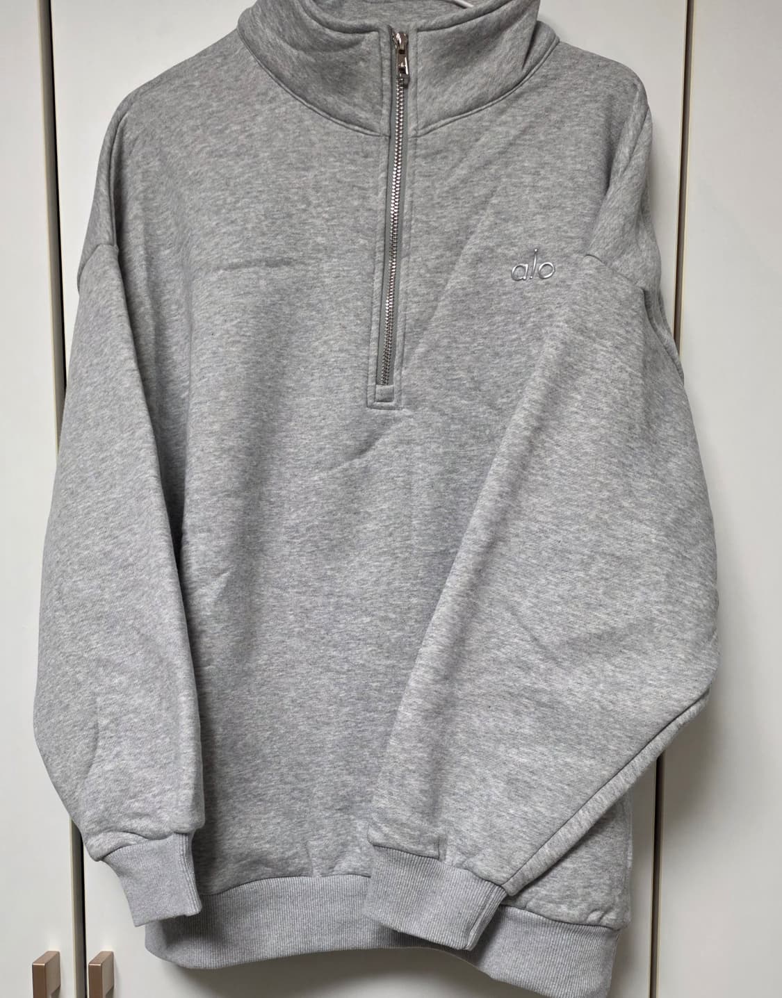 Alo 하프집업 그레이 미듐 맨투맨 상품이미지2