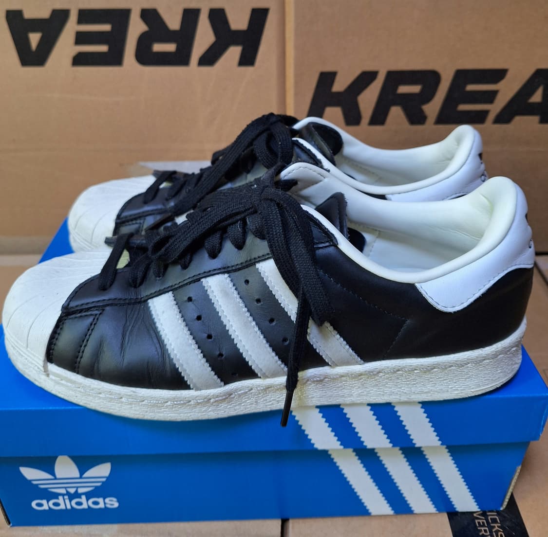 아디다스 슈퍼스타 82 FI core black 275 상품이미지1