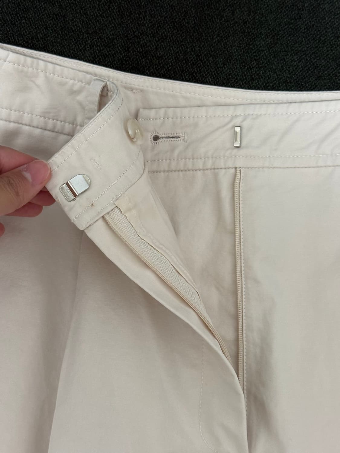 쎄르토 아웃 포켓 스티치 스커트 상품이미지5