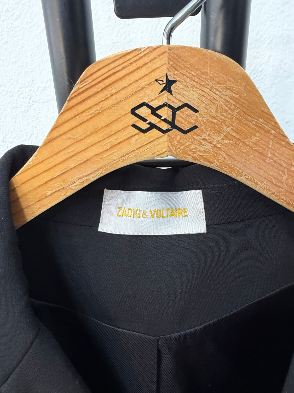 정품) 쟈딕앤볼테르 여성 블랙 스팽글 장식 자켓 36 상품이미지7