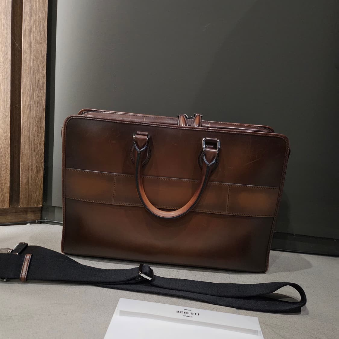 벨루티  네오 베네치아 가죽 크로스 브리프케이스 상품이미지8