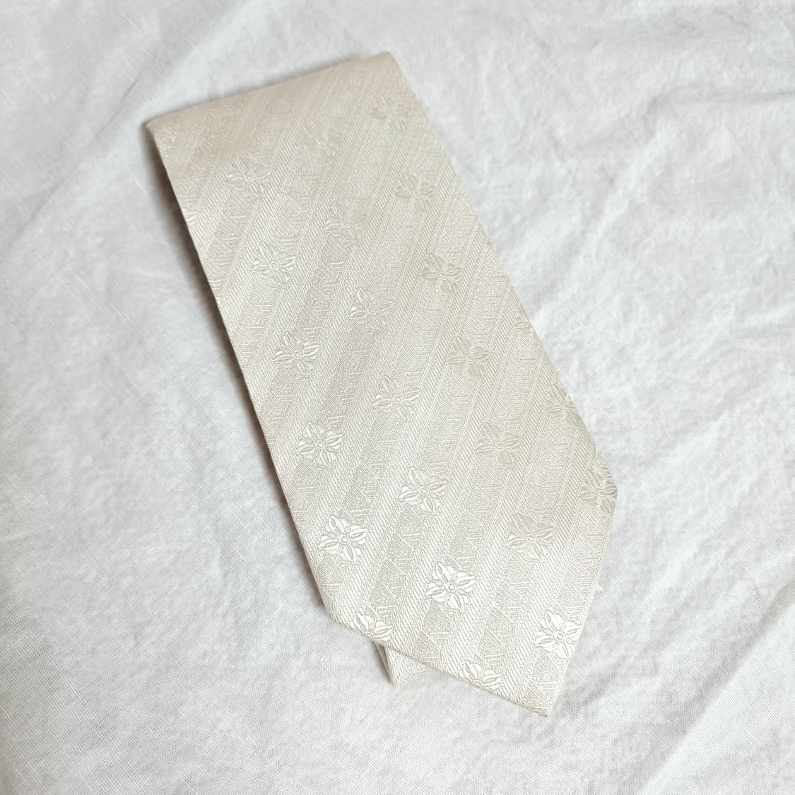 입생로랑 실크100% 넥타이 (상태최상/드라이완료) 상품이미지1