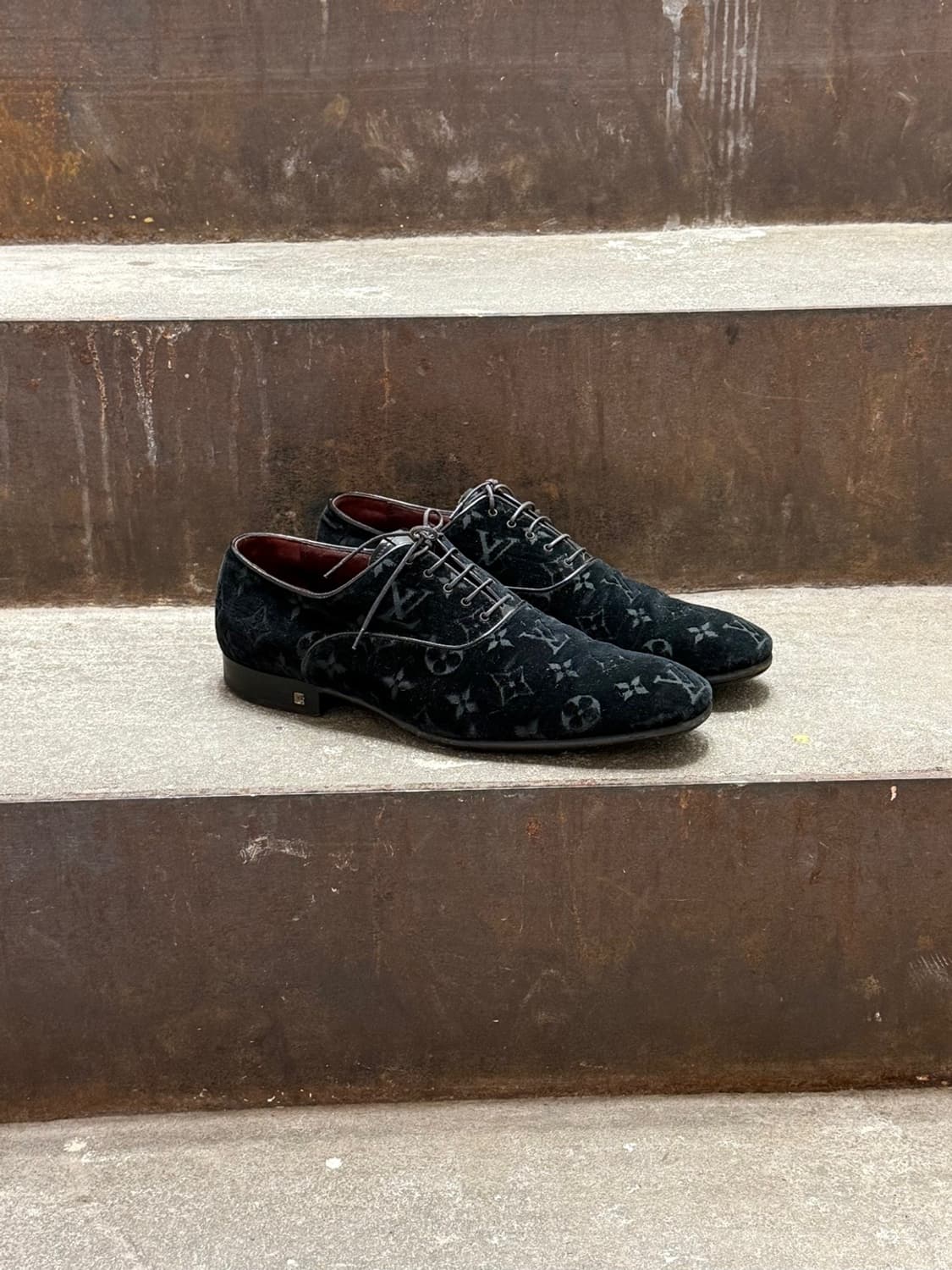 루이비통 블랙 모노그램 벨벳 옥스퍼드 슈즈 상품이미지1