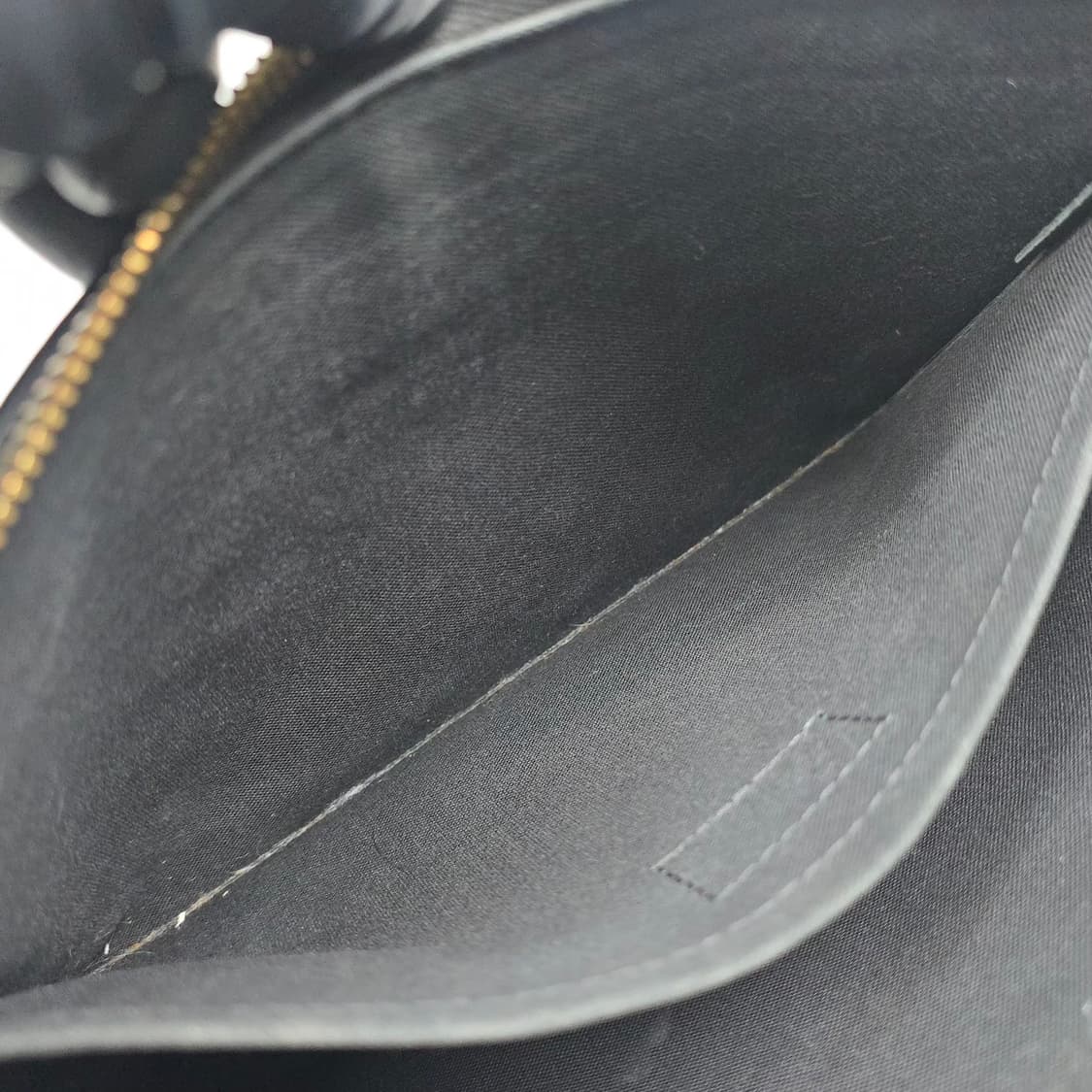 루이비통 앙프렝뜨 데일리 파우치 클러치백  상품이미지10