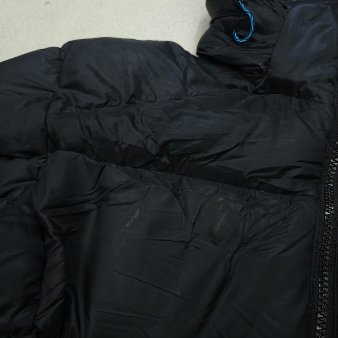 컬럼비아 티타늄 후드 패딩 M 상품이미지8