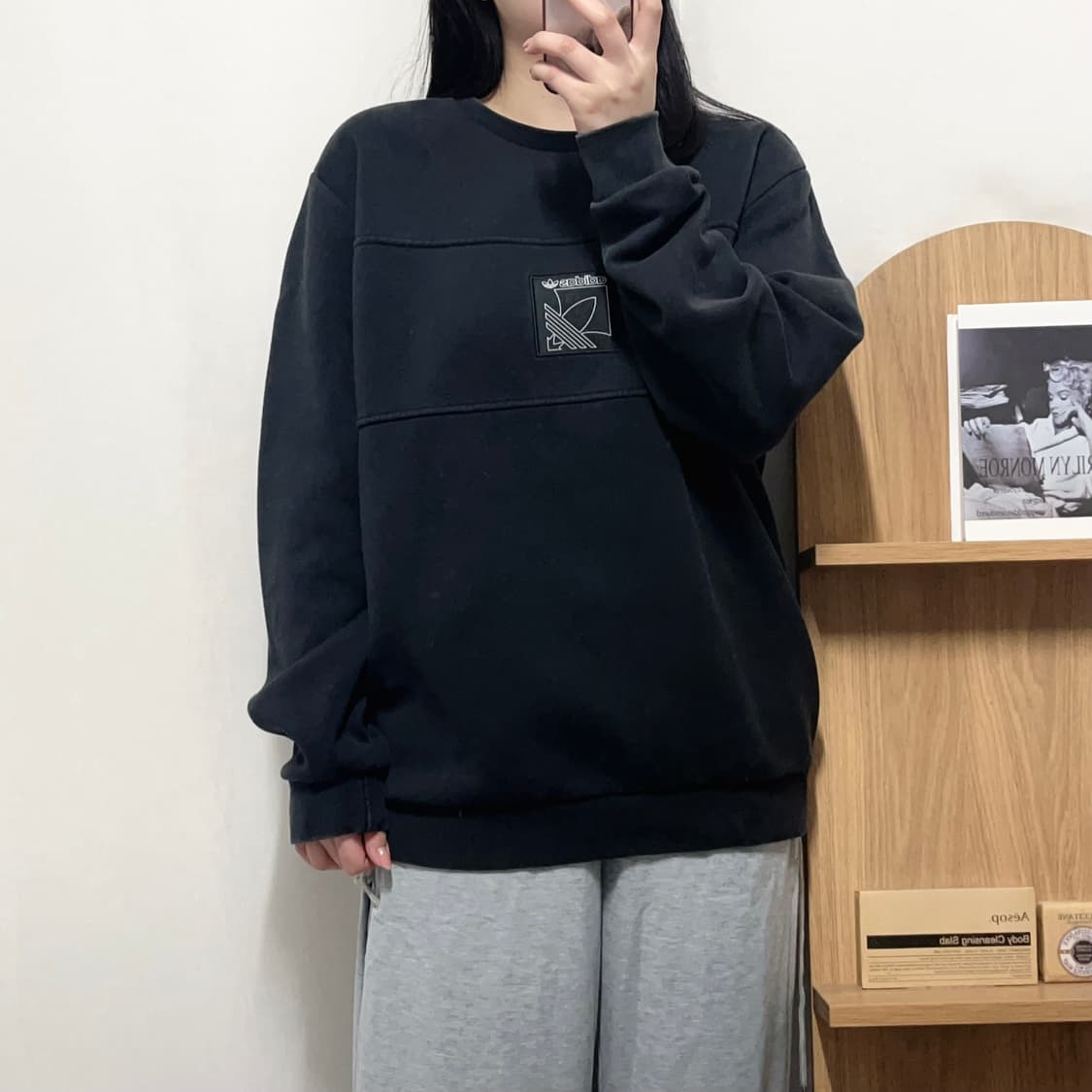 [정품] 아디다스 블랙 중앙스퀘어 로고 기모 맨투맨 [ XL ] 상품이미지2