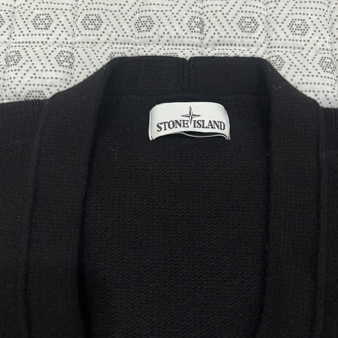 정품 스톤아일랜드 블랙 가디건 (남90 여55반) 상품이미지4