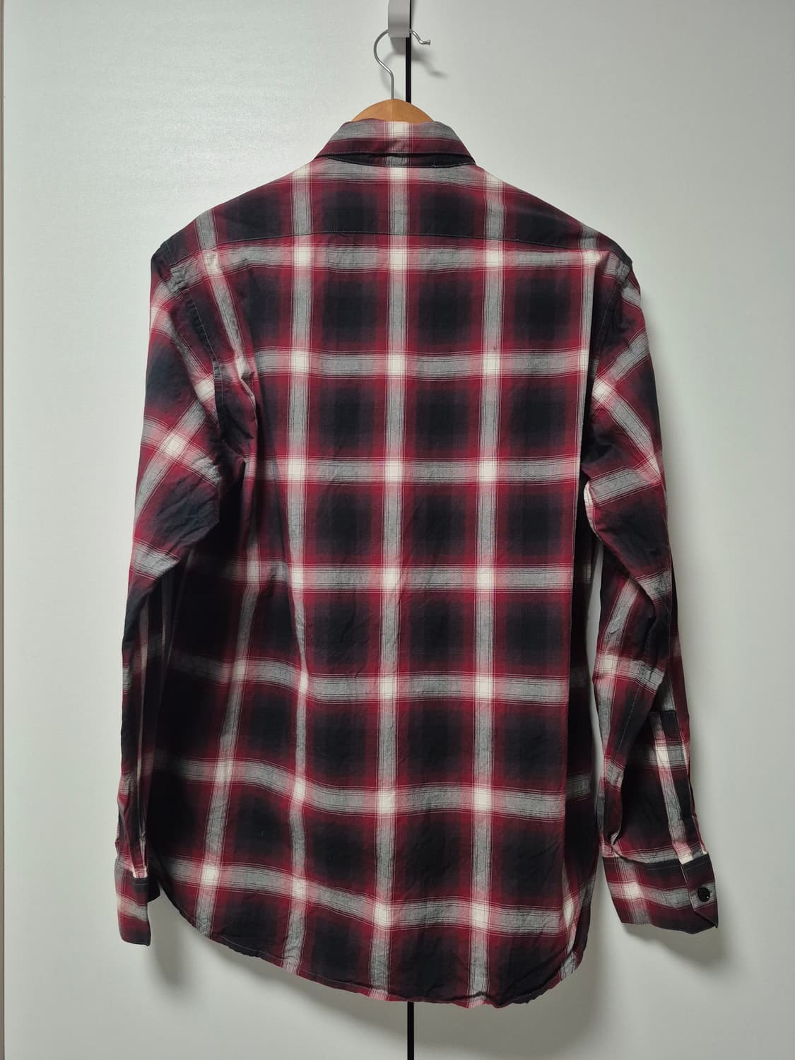 생로랑 14시즌 레드/블랙 타탄 체크 셔츠 남성 95~100사이즈 상품이미지3