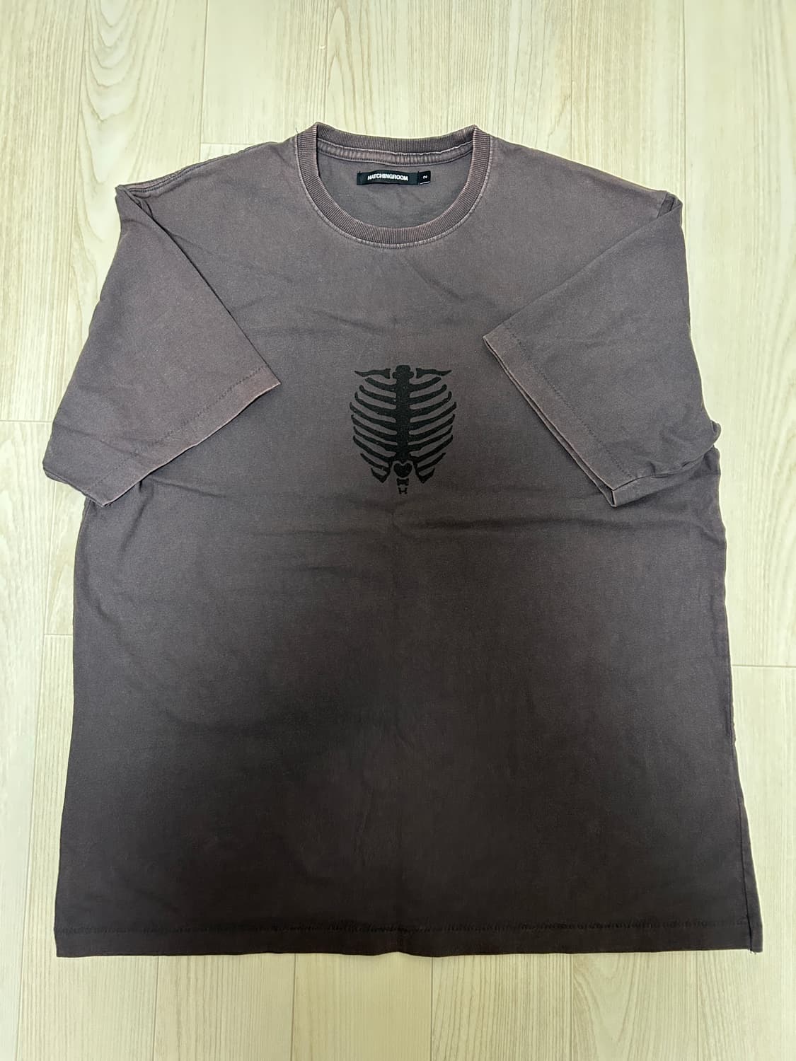 해칭룸 본 티셔츠 그레이 2사이즈 상품이미지1