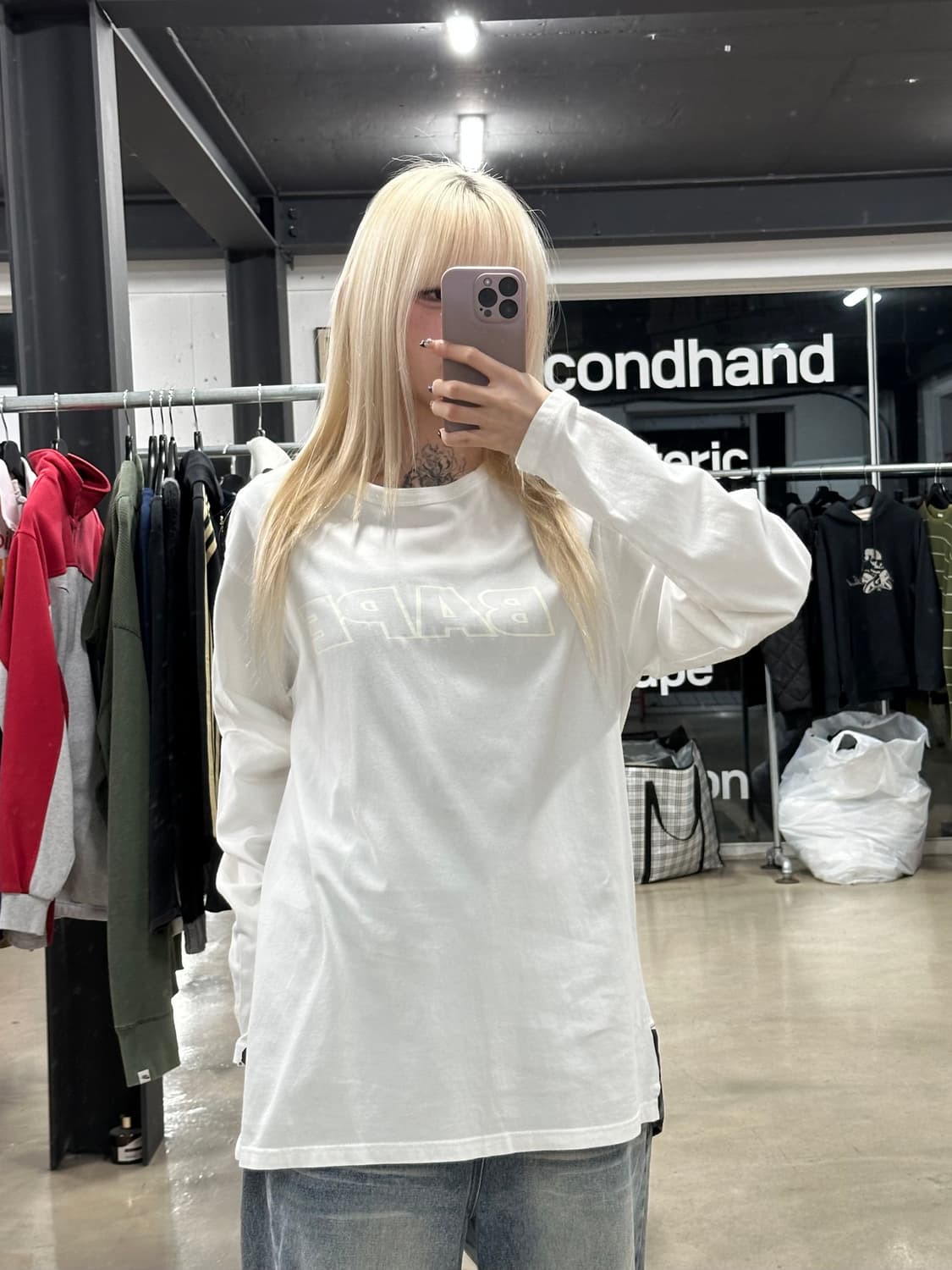 베이프 긴팔 화이트 로고 프린팅 카모 슬리브 상품이미지1