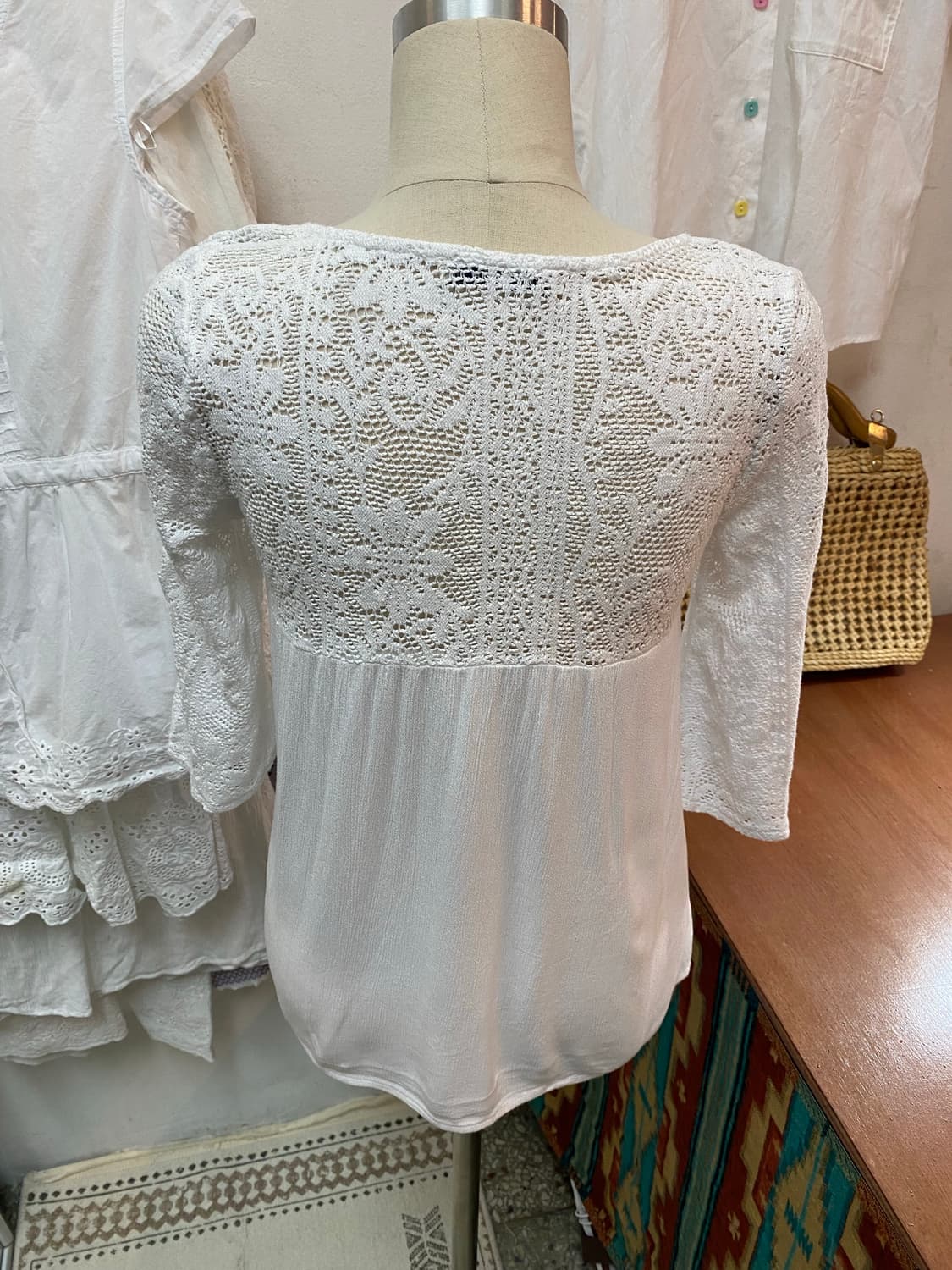 유럽빈티지 펀칭블라우스 상품이미지3