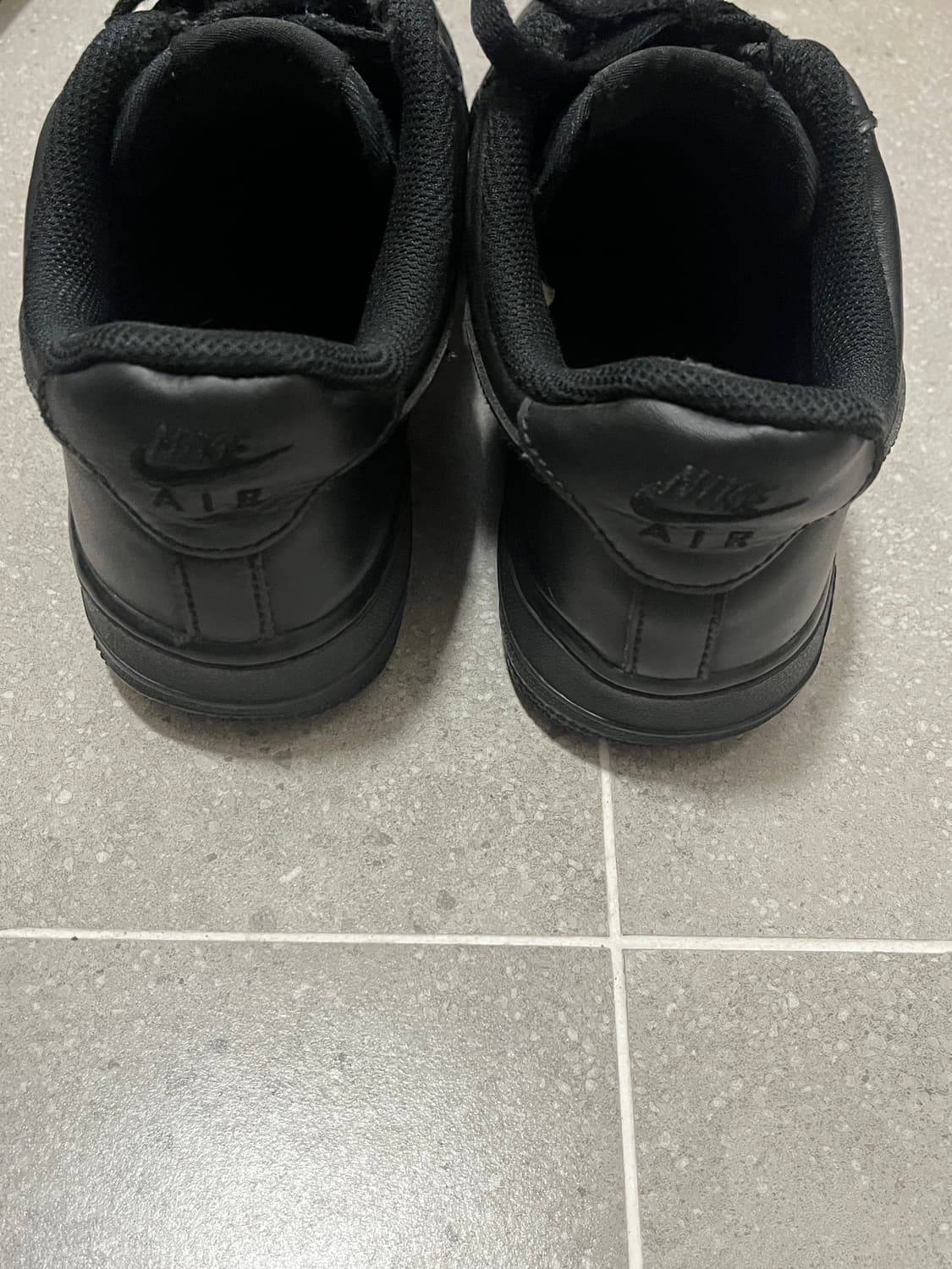 240 나이키 에어포스 블랙 검정 신발 상품이미지4