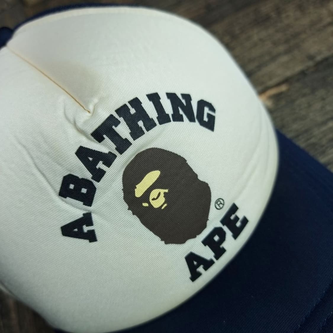 [베이프] 빅로고 컬리지 메쉬캡 트러커캡 네이비 P01557 상품이미지6