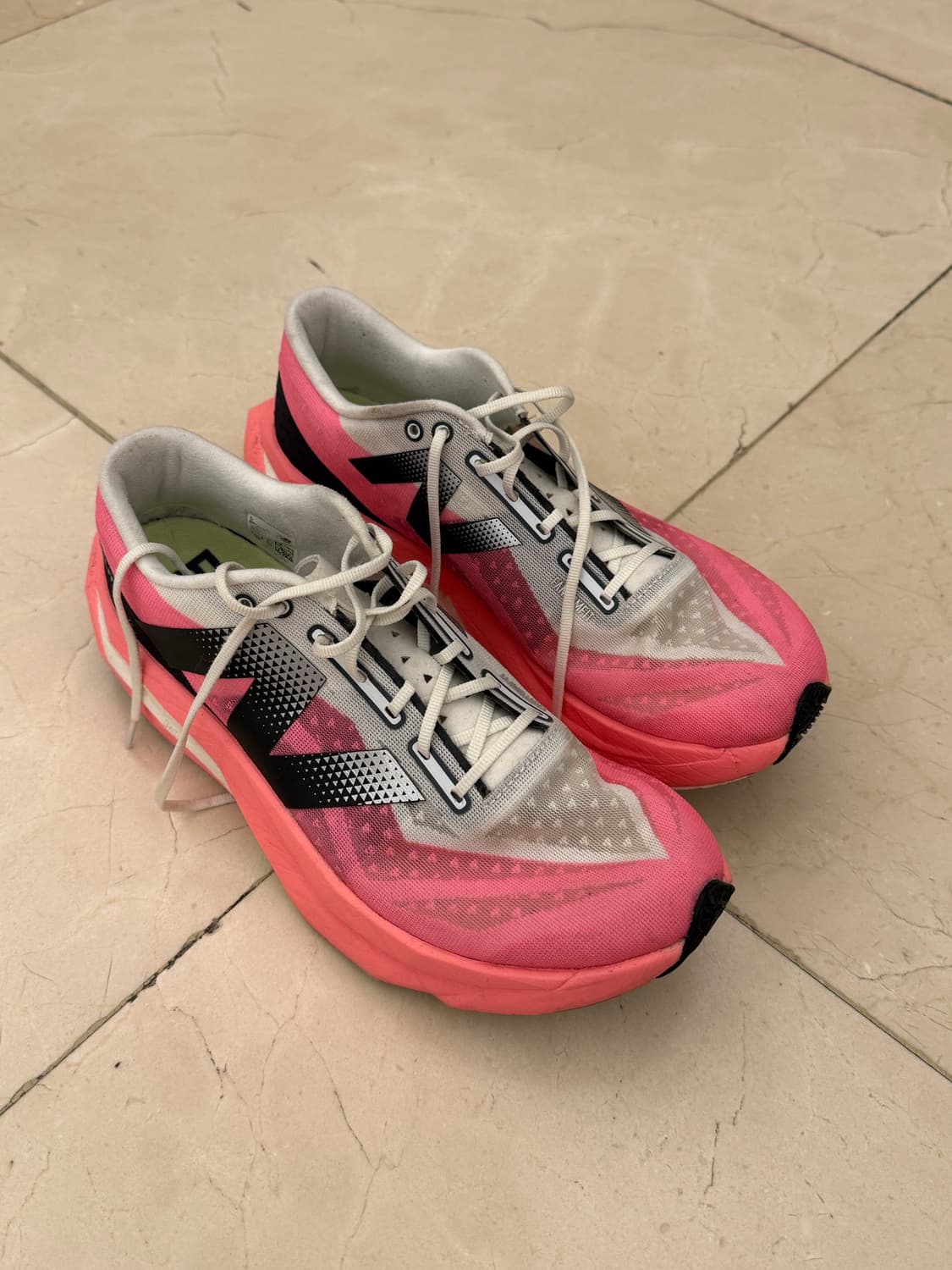 뉴발란스엘리트 런닝화카본화 265사이즈 상품이미지1