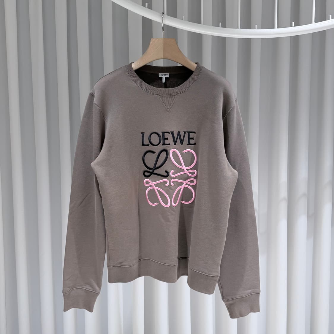 L / 로에베 아나그램 코튼 맨투맨 상품이미지1